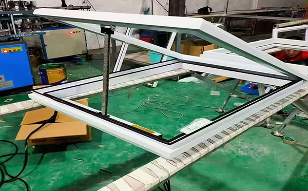 某地下车库出入口惠农排烟窗配置工程