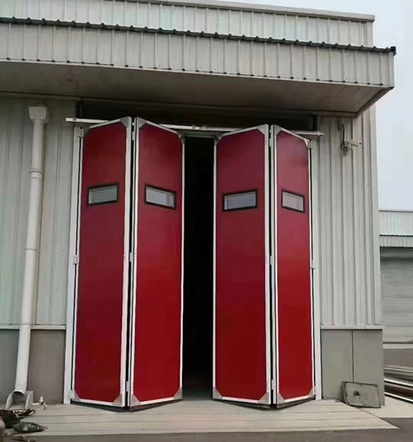 惠农工业折叠门在大型装配车间出入口的应用实例