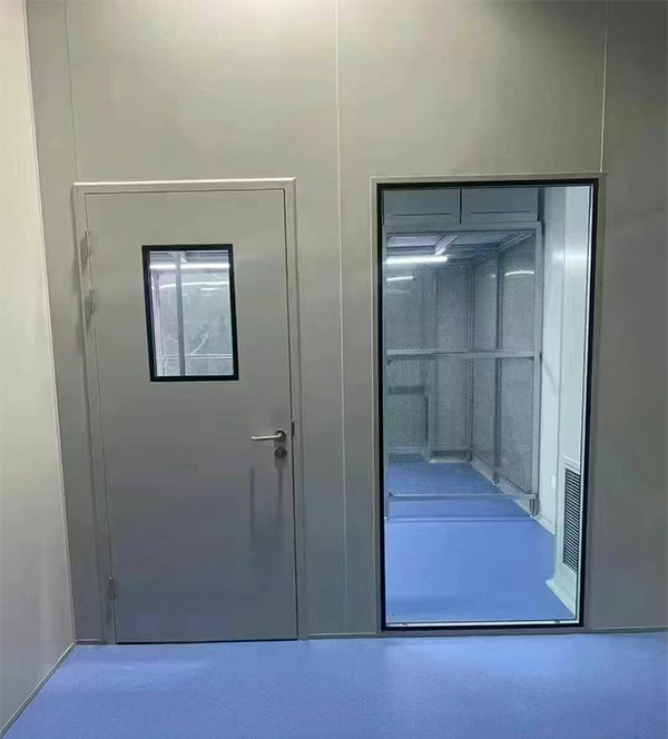 学校教学楼完成惠农防火门标准化安装